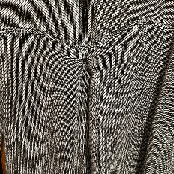 Black and white loose tweed Button-Up Long Sleeve jacket. Super Cute layer - Picture 5 of 5